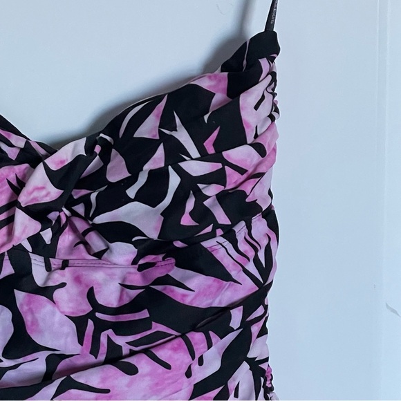 New! MiracleSuit one piece ruched floral Swimsuit 35106 - Picture 4 of 10